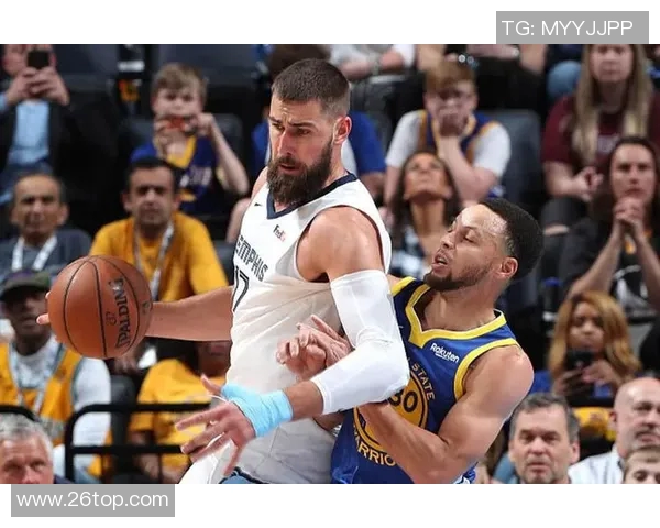 勇士与灰熊激战正酣NBA直播精彩瞬间不容错过