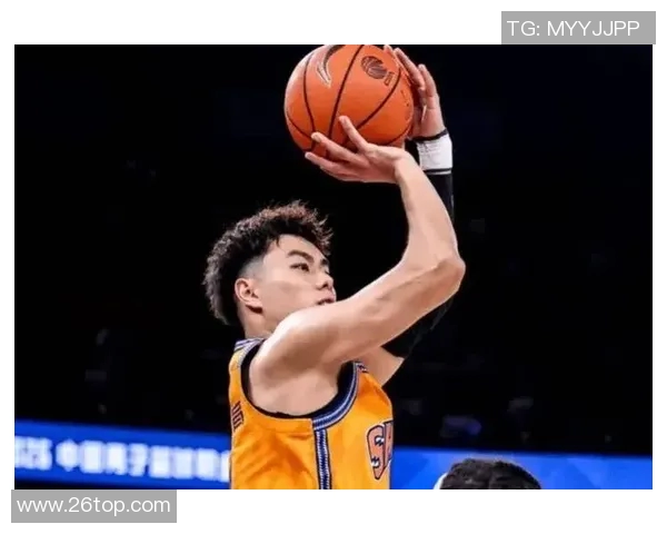 李添荣的成长之路：从普通学生到行业领军人物的奋斗故事